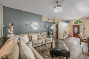 640 VALENCIA PLACE CIRCLE, ORLANDO, FL 32825 - MLS#MFRO6334279