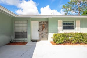 186 LAKESIDE DRIVE, SANFORD, FL 32773 - MLS#MFRO6334300