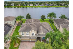 8640 Warwick Shore Xing, ORLANDO