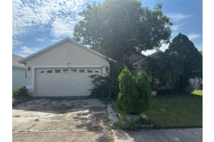 2482 Hybrid Dr, KISSIMMEE