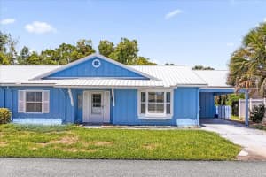 11 Sandra Cir, NEW SMYRNA BEACH