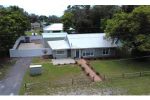 151 FLORIDA AVENUE, GENEVA, FL 32732 - MLS#MFRO6334683