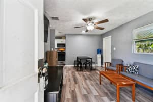 1615 JEFFERSON DRIVE, MOUNT DORA, FL 32757 - MLS#MFRO6334806