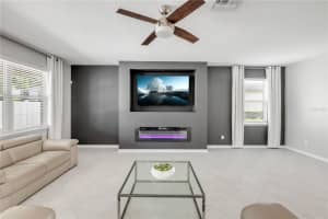 560 KEYHOLD LOOP, APOPKA, FL 32712 Sold 10/03/25