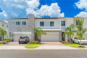 294 Bogey Dr, DAVENPORT
