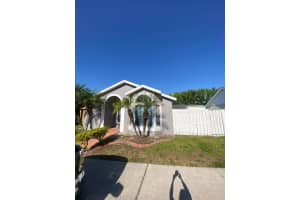 2451 HARBOR TOWN DRIVE, KISSIMMEE, FL 34744 - MLS#MFRO6335103