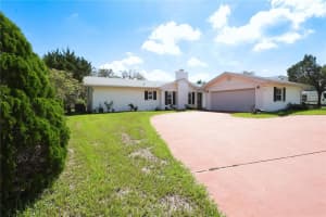 13 Sun Air Blvd E, HAINES CITY