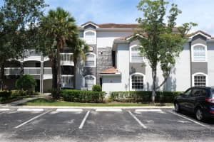 13905 Fairway Island Dr #s, ORLANDO