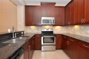 498 CANYON STONE CIRCLE, LAKE MARY, FL 32746 - MLS#MFRO6335217