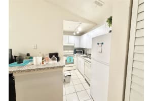 6384 RALEIGH STREET, ORLANDO, FL 32835 - MLS#MFRO6335251
