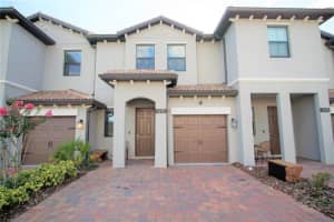 1213 Royal St George Blvd, DAVENPORT