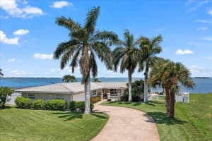 17 Country Club Rd, COCOA BEACH
