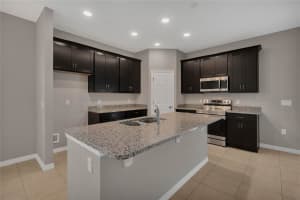 9572 STARLING LOOP, LEESBURG, FL 34788 - MLS#MFRO6335550