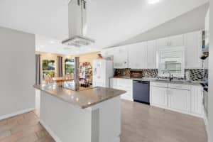 1308 WOOD LAKE CIRCLE, ST CLOUD, FL 34772 - MLS#MFRO6335557