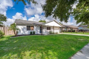 2718 HILDA COURT, ORLANDO, FL 32826 - MLS#MFRO6335654