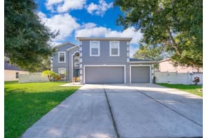 1040 Tawny Eagle Dr, GROVELAND