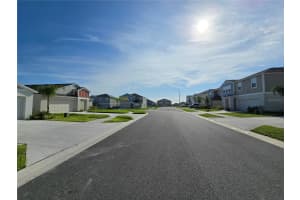 2441 OAKWOOD LANE, DAVENPORT, FL 33837 - MLS#MFRO6335724