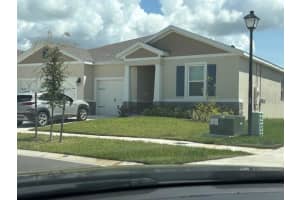 1817 Walnut Creek Dr, KISSIMMEE