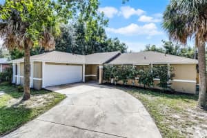 1163 Outlook Dr, DELTONA
