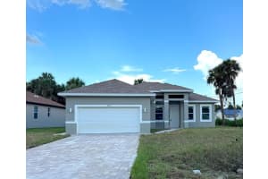 1231 S San Mateo Dr, NORTH PORT