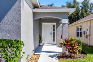 1510 CASTERTON CIRCLE, DAVENPORT, FL 33897 Sold 09/17/25