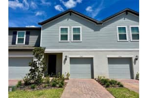 737 Legacy Dr, DAVENPORT