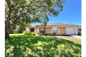 611 Laurel Way, CASSELBERRY
