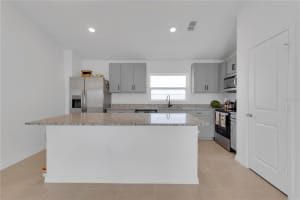 1247 PAPAYA CIRCLE, DAVENPORT, FL 33897 - MLS#MFRO6336256