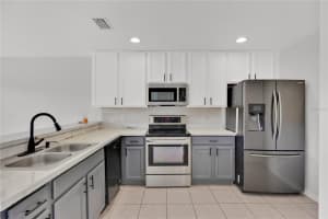 540 CRESTING OAK CIRCLE, ORLANDO, FL 32824 - MLS#MFRO6336346