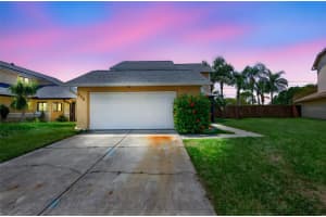 368 Amethyst Ct, LAKE MARY
