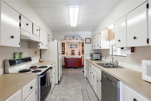 728 DOVE AVENUE, PORT ORANGE, FL 32129 - MLS#MFRO6336466