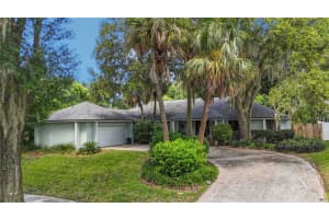 939 Versailles Cir, MAITLAND