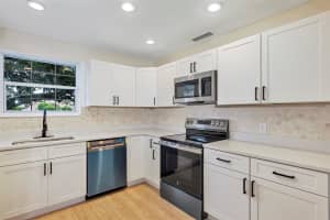 4268 LAKE UNDERHILL ROAD, ORLANDO, FL 32803 - MLS#MFRO6336602