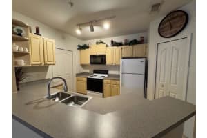 8915 LEGACY COURT, KISSIMMEE, FL 34747 - MLS#MFRO6336614