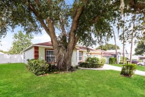 7892 SUGAR PINE BOULEVARD, LAKELAND, FL 33810 - MLS#MFRO6336650