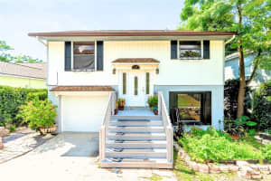 238 Lake Dr, ORLANDO