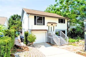 238 LAKE DRIVE, ORLANDO, FL 32835 - MLS#MFRO6336657