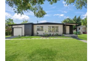 901 Kensington Dr, COCOA