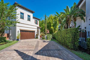8364 Via Vittoria Way, ORLANDO