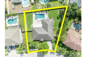 563 NUTMEG COURT, CHULUOTA, FL 32766 - MLS#MFRO6336981