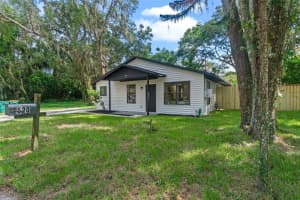 520 JACKSON AVENUE, MOUNT DORA, FL 32757 - MLS#MFRO6337069