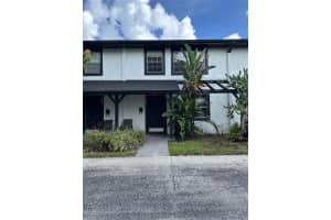 5663 Charleston St #64, ORLANDO