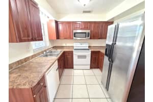 2800 113TH AVENUE, TAMPA, FL 33612 - MLS#MFRO6337181