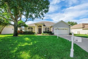 316 Ruby Lake Loop, WINTER HAVEN