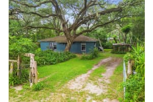 1317 Carl St, INVERNESS