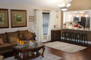 5410 OLD OAK TREE DR, ORLANDO, FL 32808 - MLS#MFRO6337640
