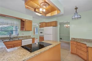 5711 EGGLESTON AVENUE, ORLANDO, FL 32810 - MLS#MFRO6337673