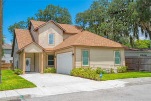 463 E Bay Ave, LONGWOOD