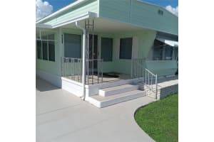 711 51ST AVENUE DRIVE, BRADENTON, FL 34207 - MLS#MFRO6338065