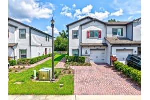 220 Evertree Loop, SANFORD
